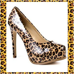 KELSI DAGGER "LAURIE" LEOPARD PRINT HEELS-9 1/2 M